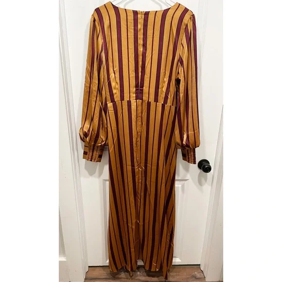 Jiya Satin Maxi Dress from Vici - Picture 2 of 4